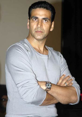 Bollywood face-off: Akshay Kumar ready to take on Salman Khan this summer